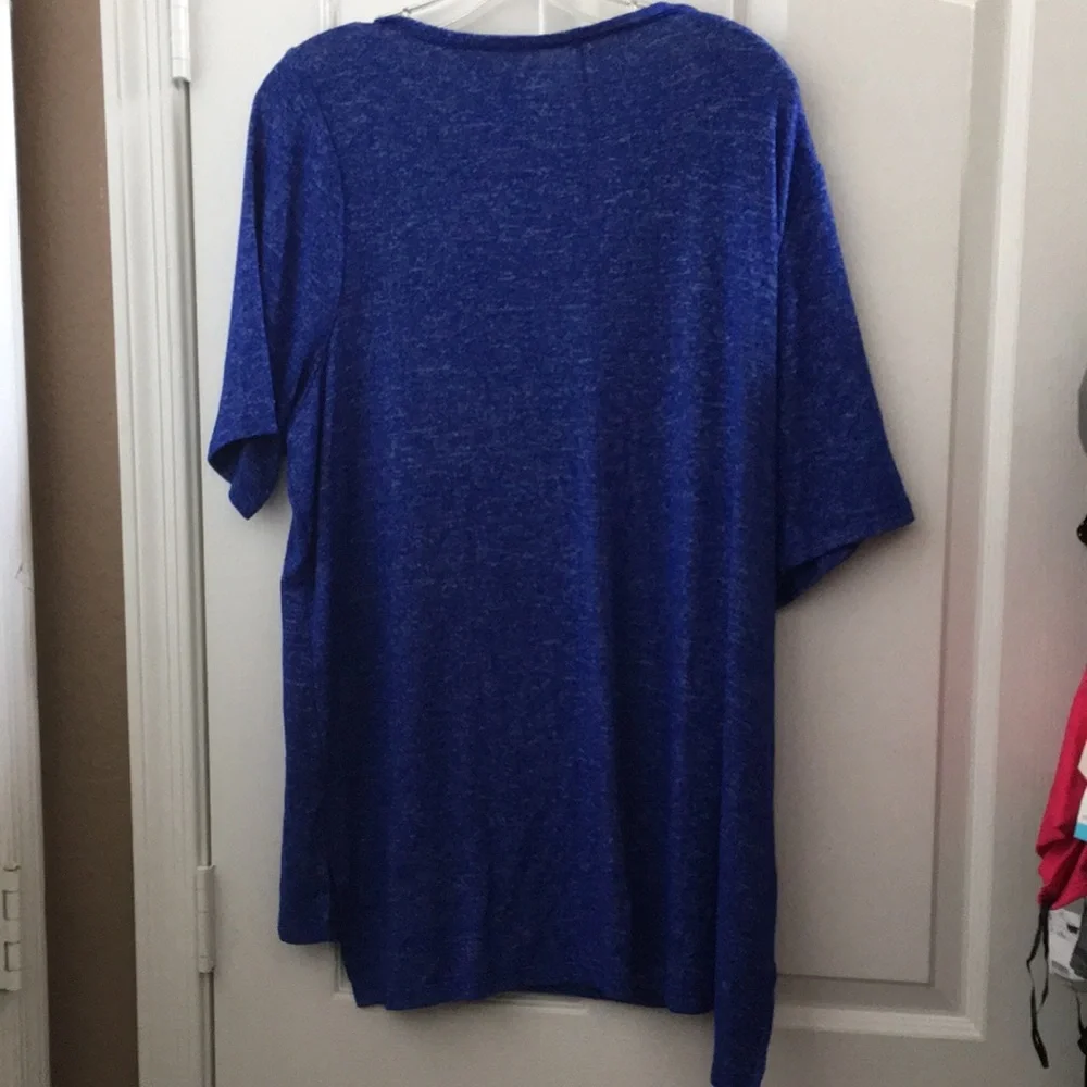 FINAL MARKDOWN Ladies’ Lane Bryant Tee (18/20)